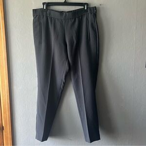 Aritzia Wilfred Carbon Grey Darontal Cropped Pants Size 4